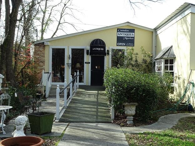 Camden旅游景点-Camden Antiques Market