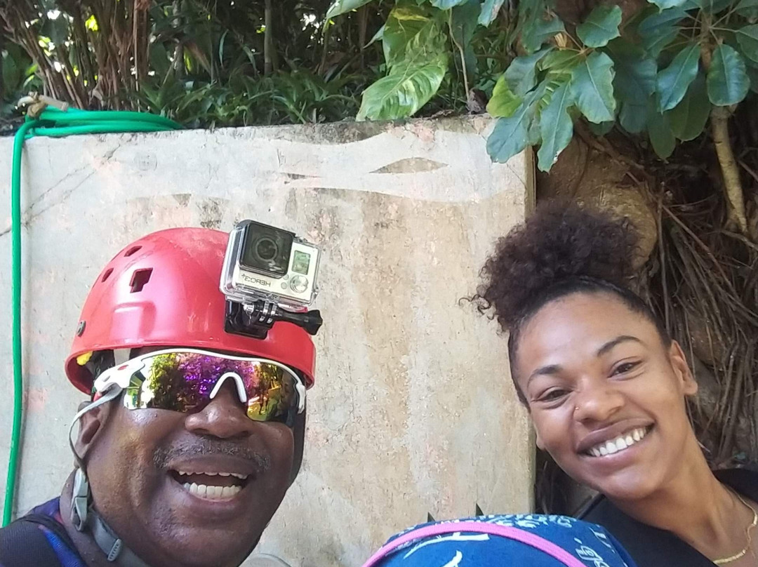 Tree Limin' Extreme Zipline-圣 托马斯必去景点