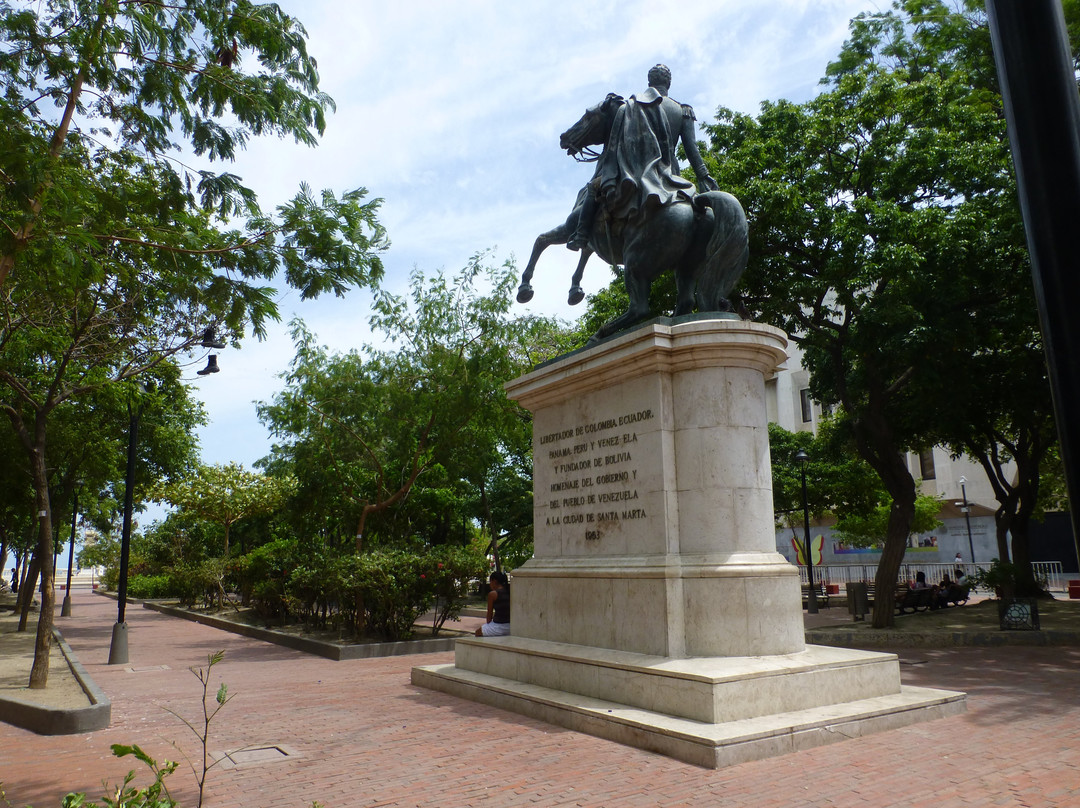 Plaza Parque Simon Bolivar景点图片