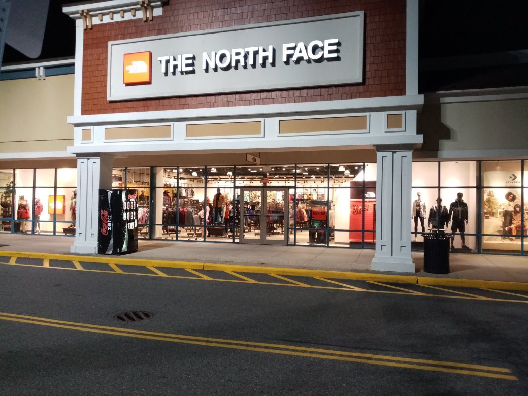 唐格奥特莱斯购物中心 -Riverhead必去景点