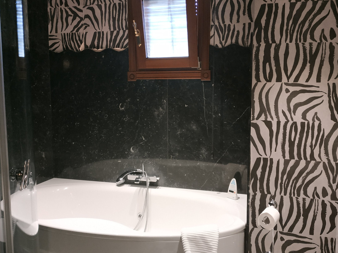 马里贝尔酒店主图