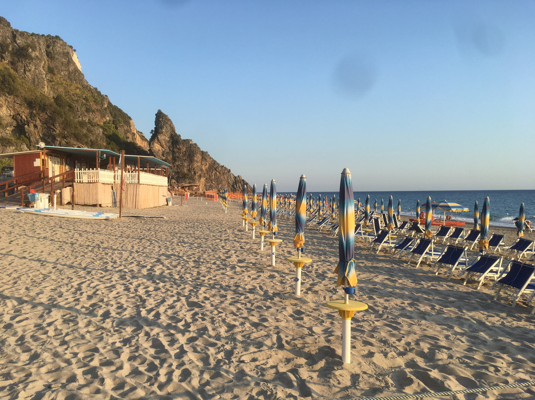 Bikini Beach景点图片