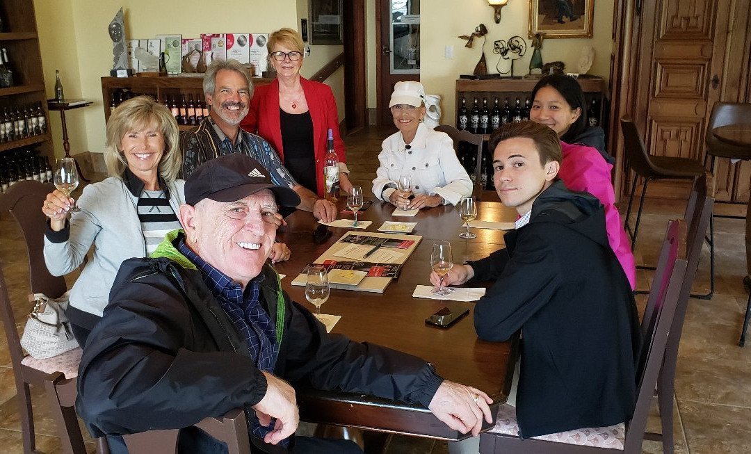 Vignoble Côte De Vaudreuil-沃德勒伊多里翁必去景点