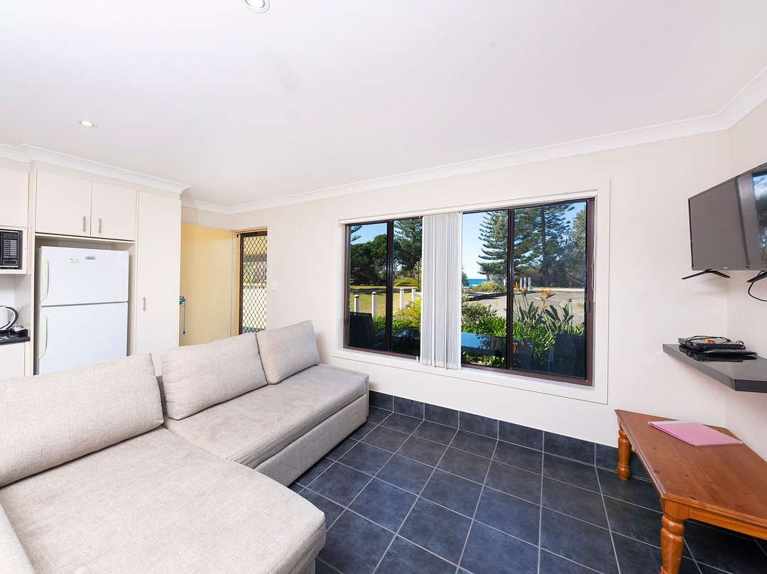 贝壳海滨度假酒店主图