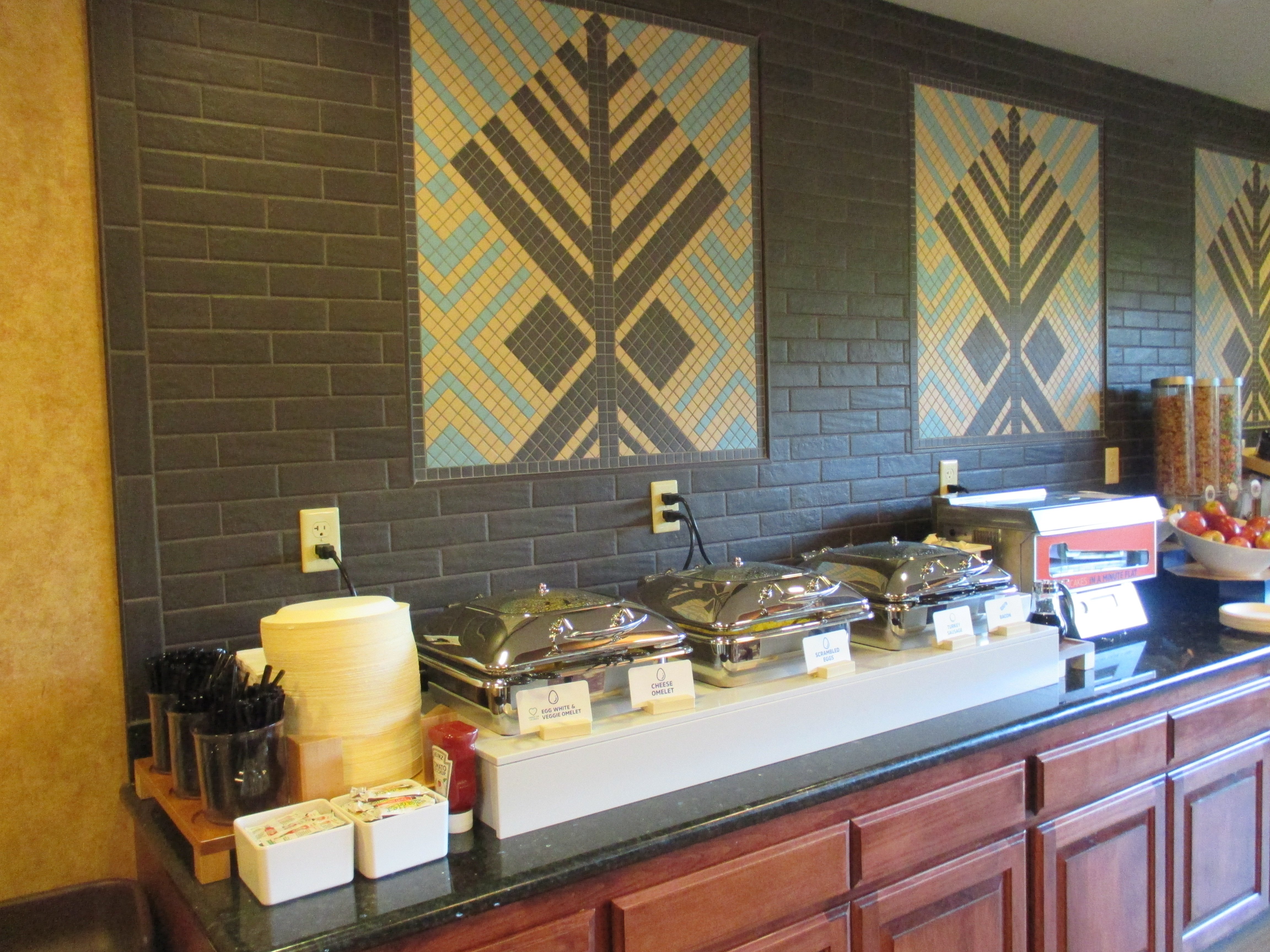 Best Western Plus Ponderay Mountain Lodge-餐饮