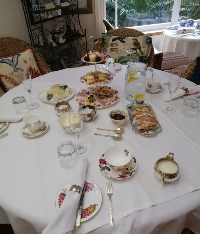 和平与丰盛酒店主图