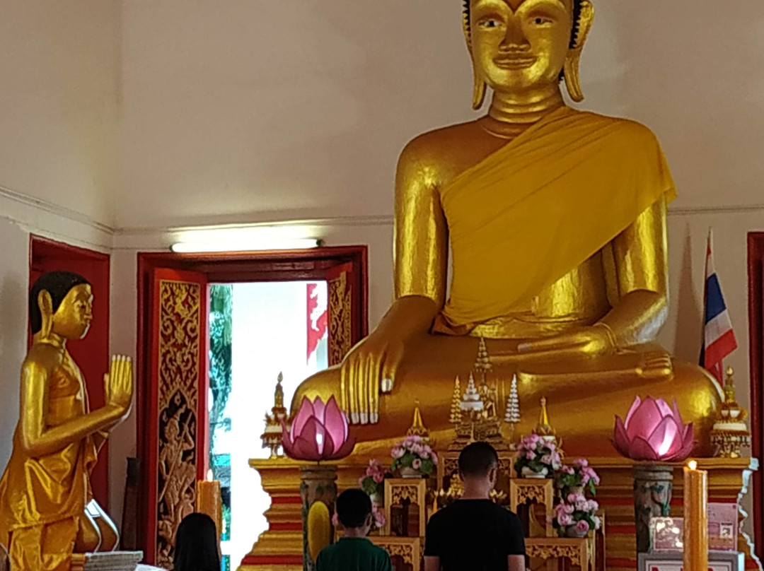 Wat Mongkol Nimit-Talat Yai必去景点