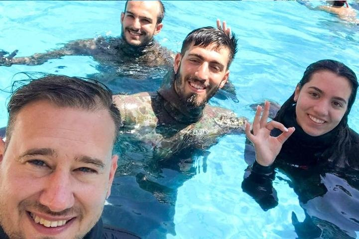 Diver's Corner-Palaia Fokaia必去景点