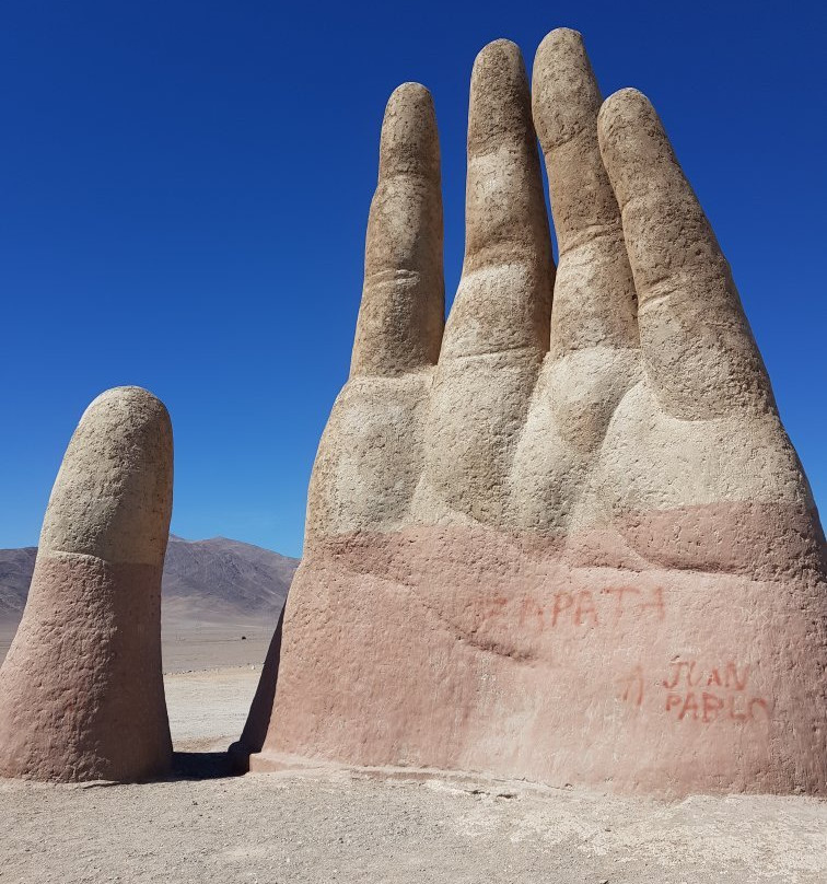 Hand of the Desert景点图片