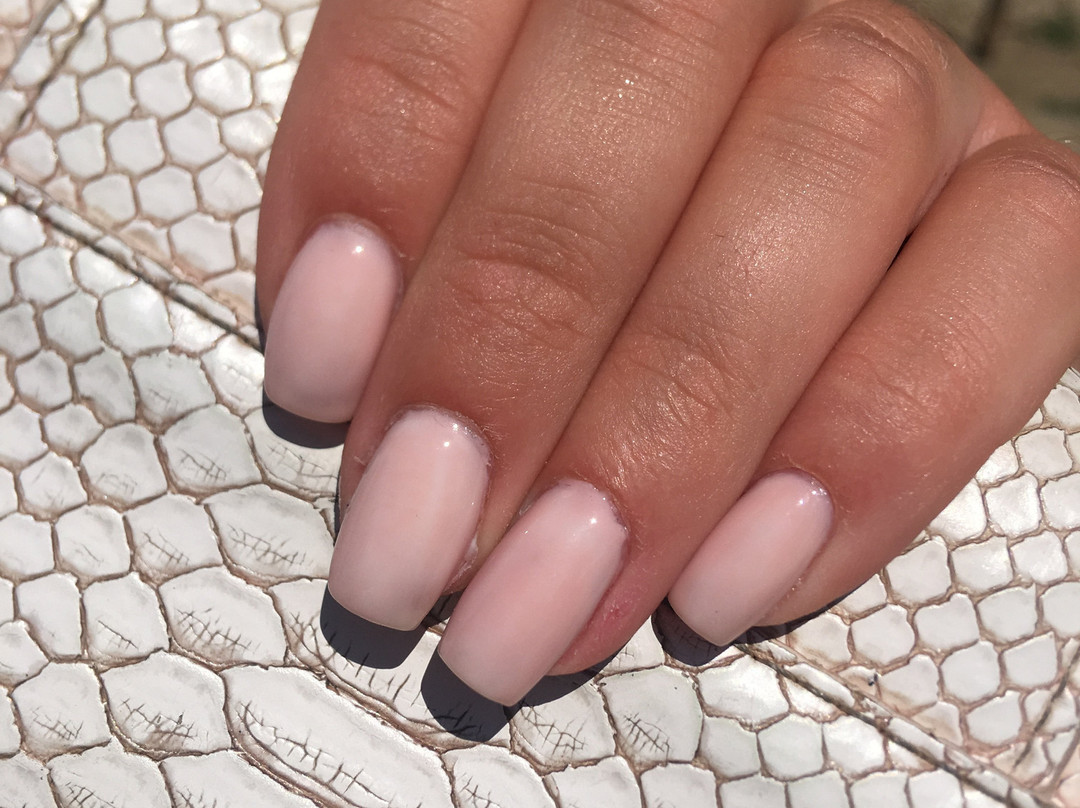 Ela Beauty Salon-地拉那必去景点