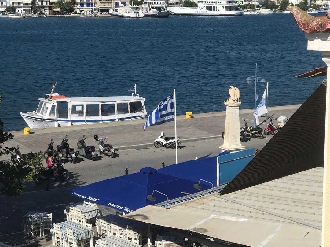 7 Brothers Hotel主图