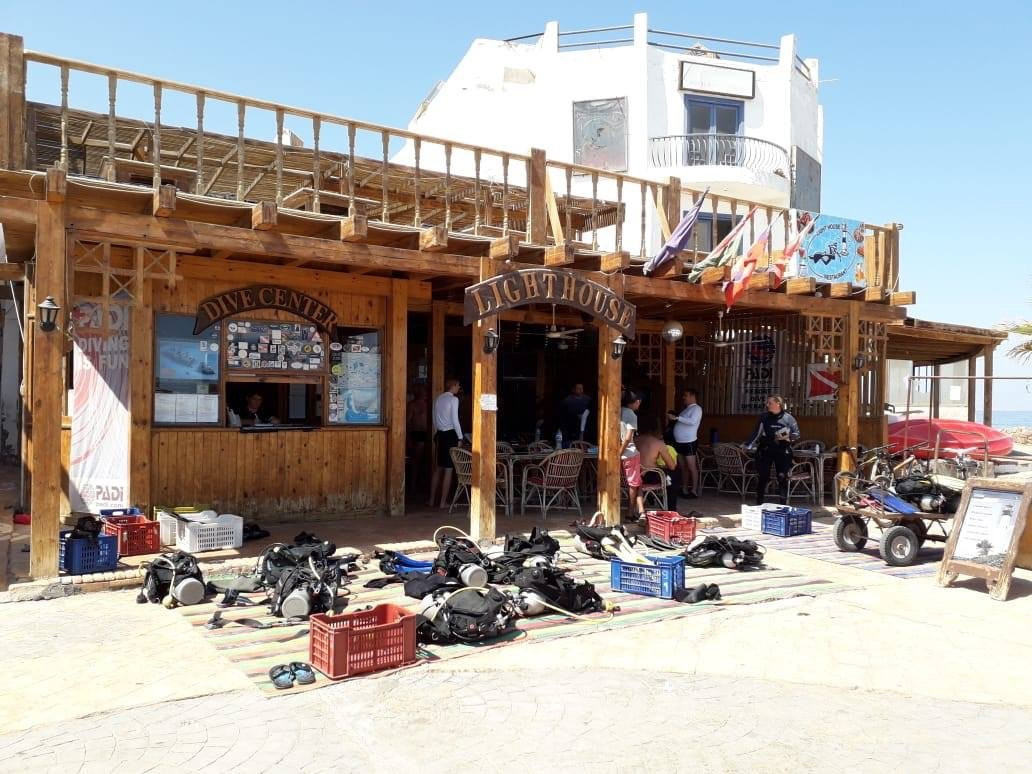 Lighthouse Divecenter-达哈卜必去景点