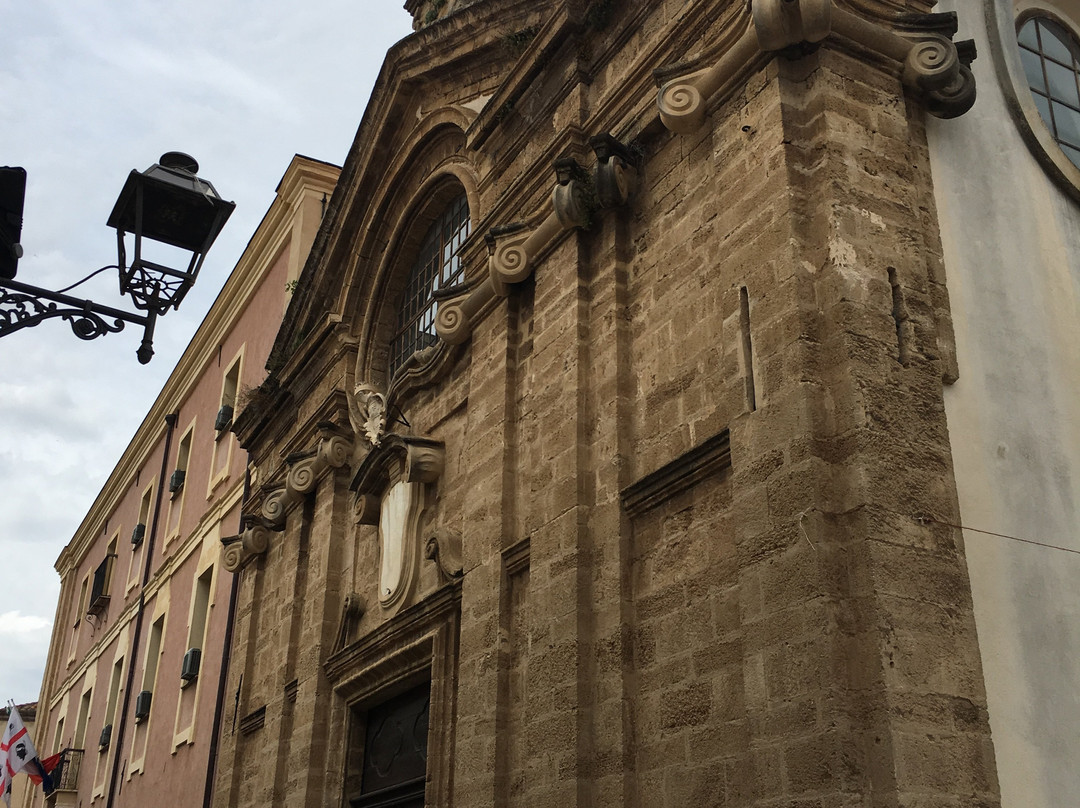 Chiesa e Monastero del Carmine-奥里斯塔诺省必去景点
