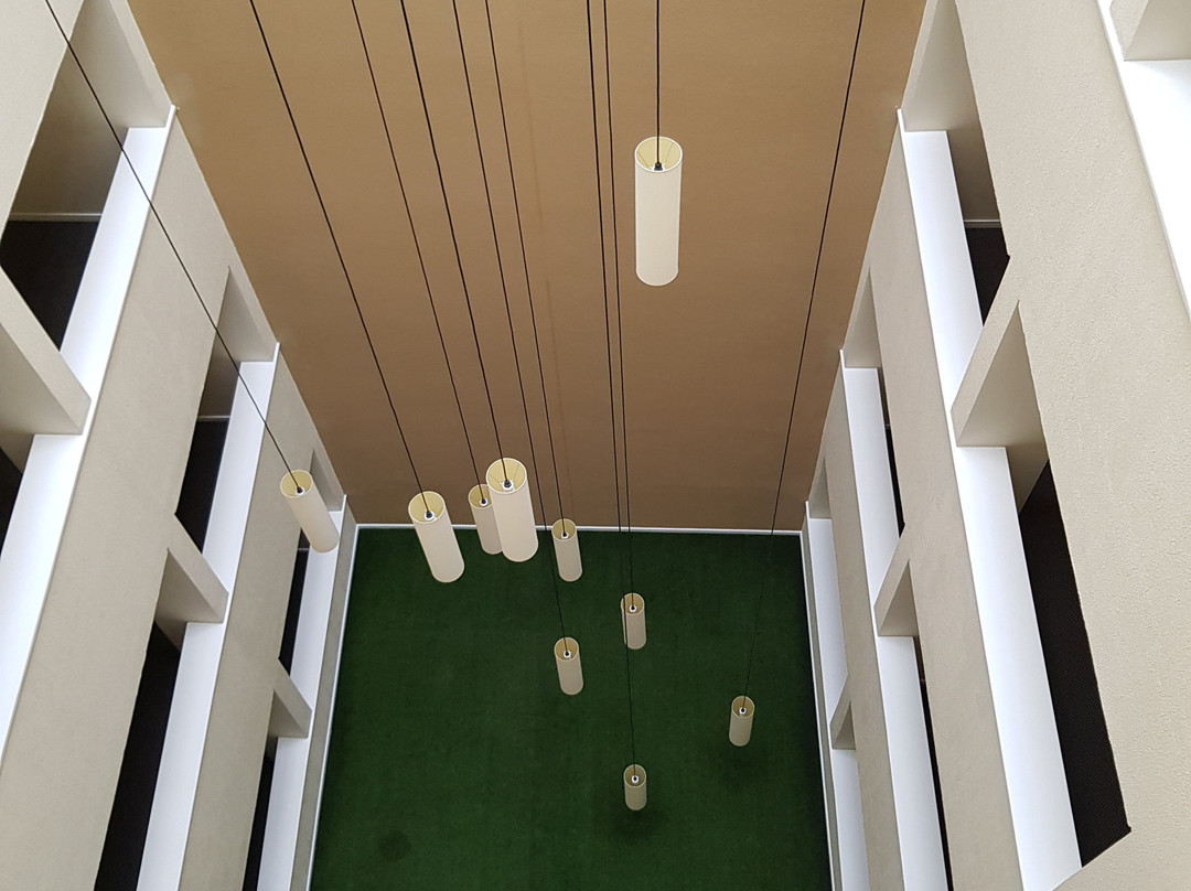 阿拉丁酒店主图