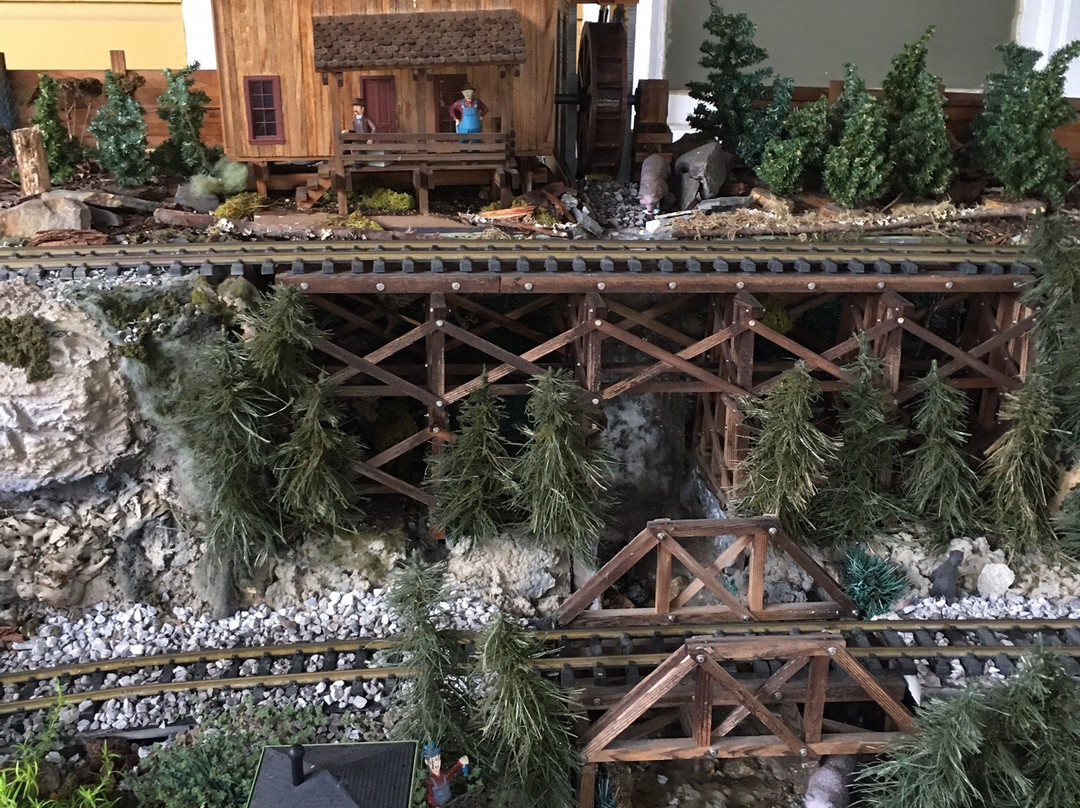 Apple Valley Model Railroad Club景点图片