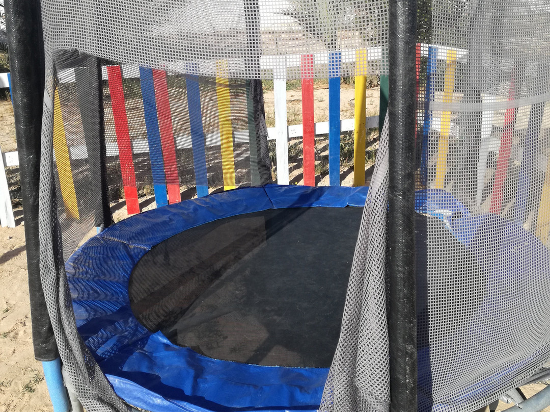 杰尔巴广场酒店主图