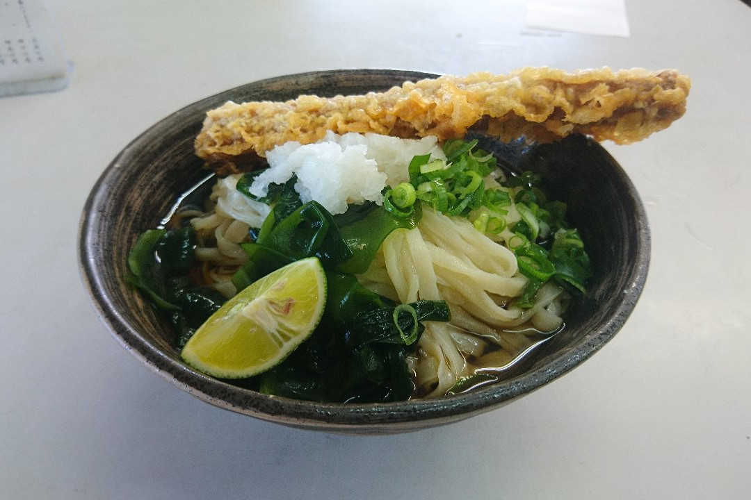 舩本うどん 大麻店
