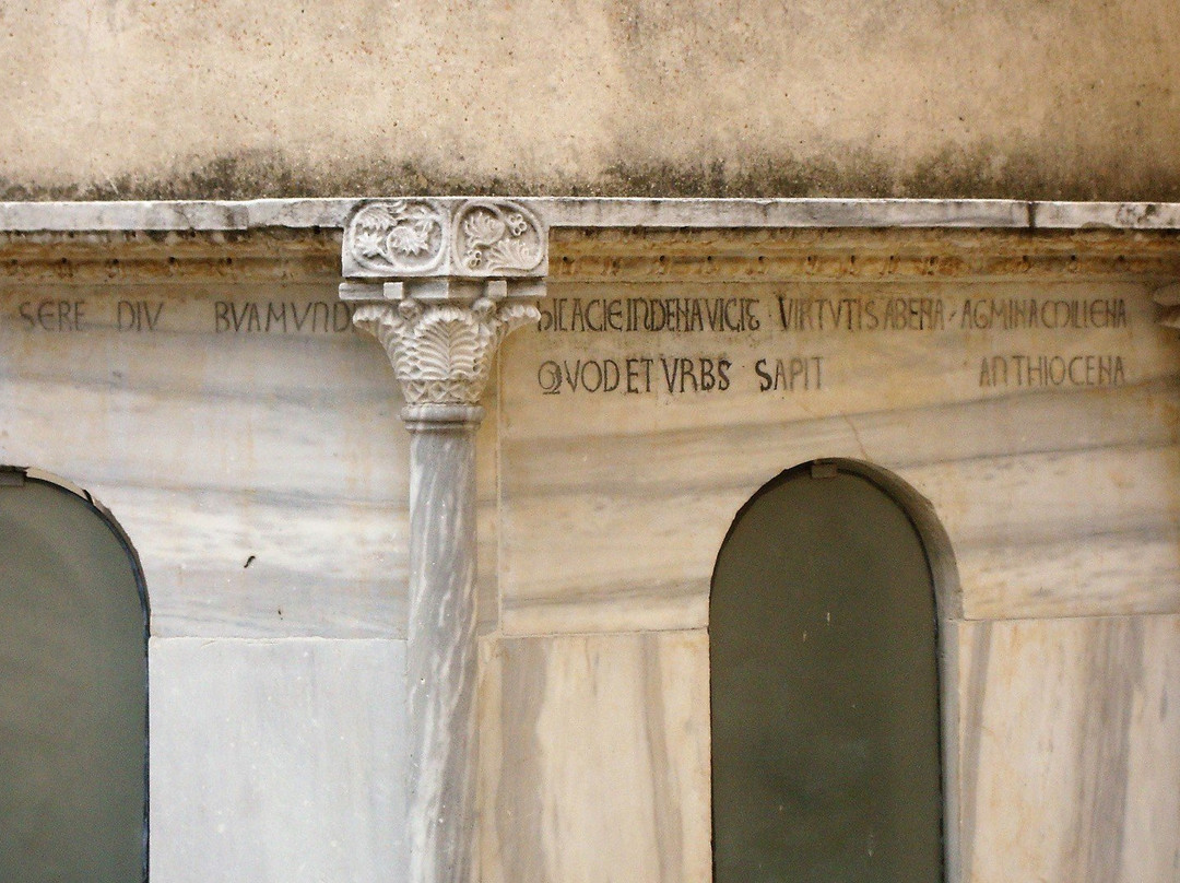 Mausoleo del Principe Boemondo d'Altavilla景点图片