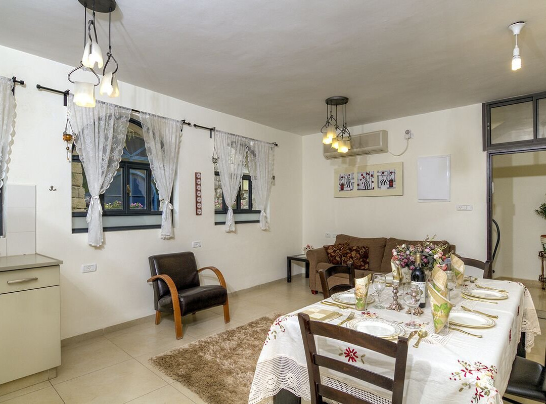 Nofesh Baatika主图