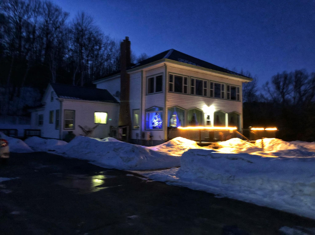 Big Axe Bed & Breakfast主图