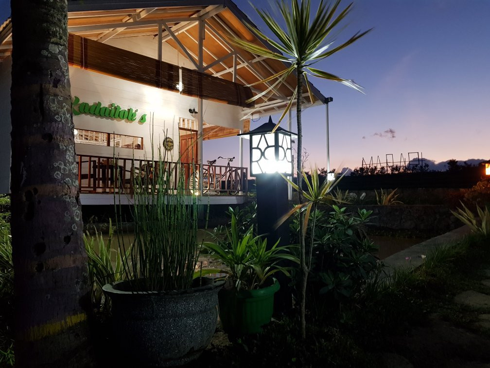 Batusangkar餐馆和美食-Kadaitoks Cafe