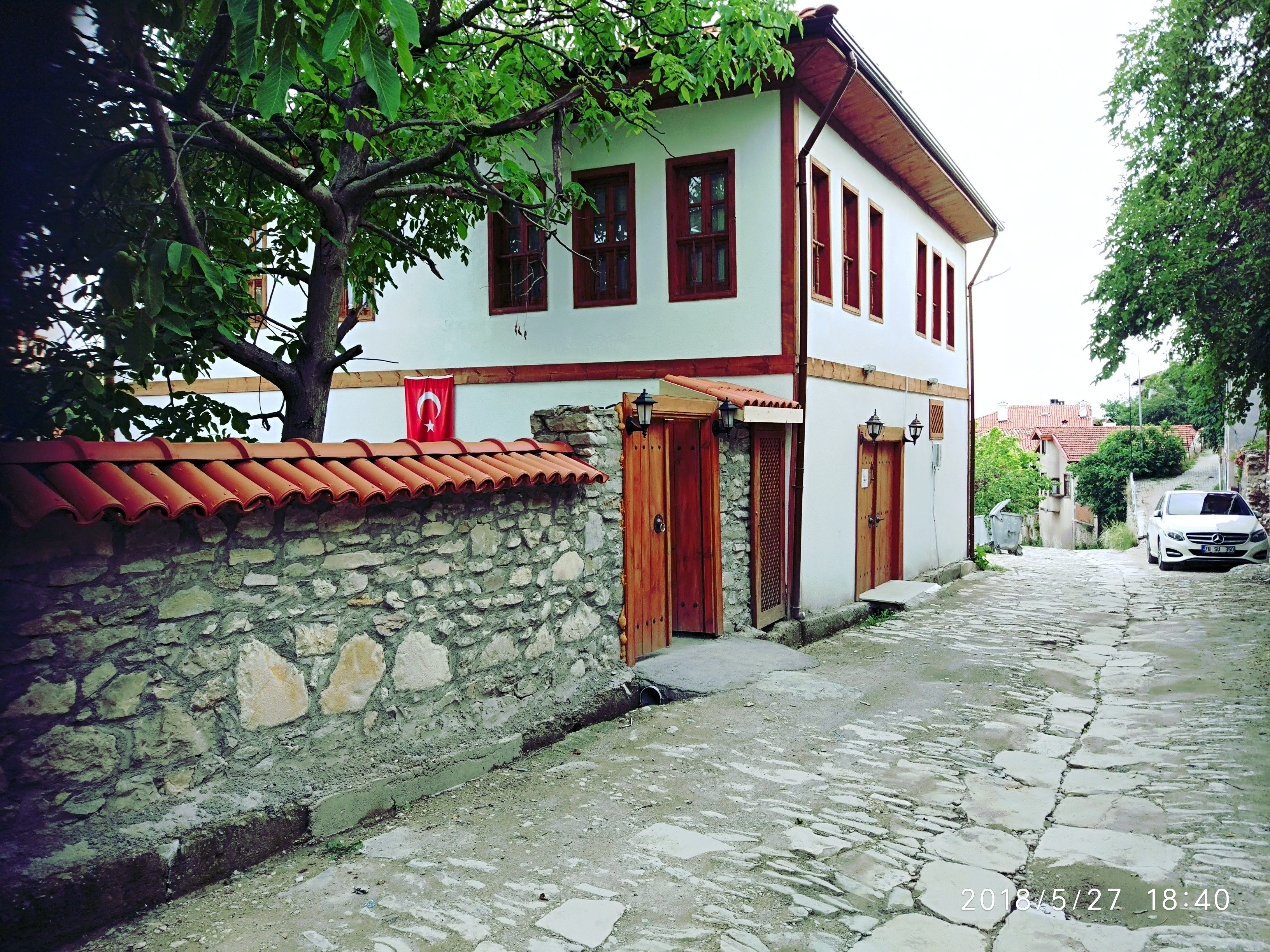 Melek Hanim Konagi-官方