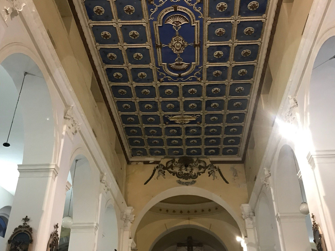 Chiesa di Santa Maria de Plateis-Ciro必去景点