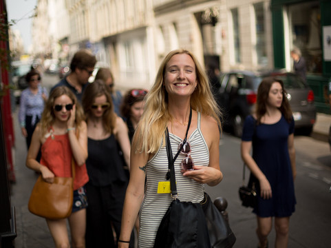 Women of Paris-巴黎必去景点