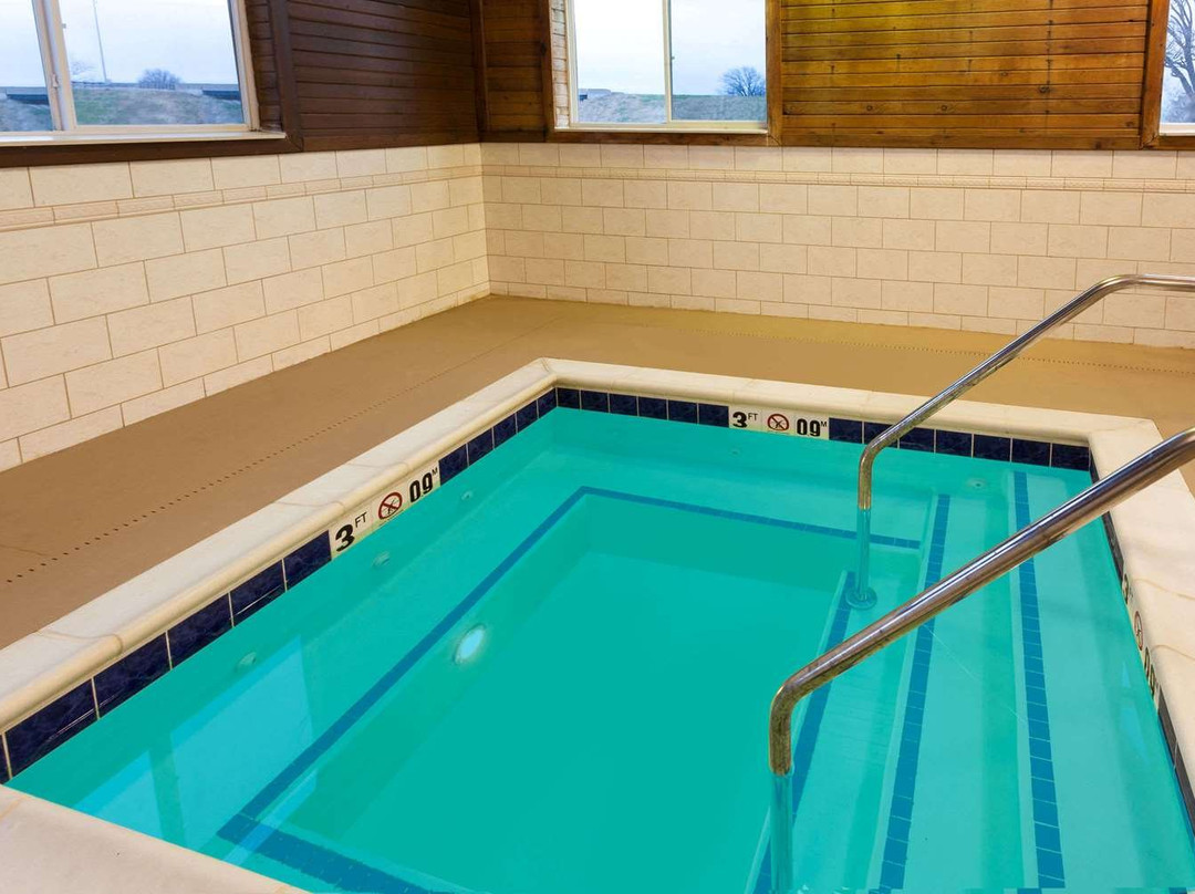 Baymont by Wyndham Galesburg主图