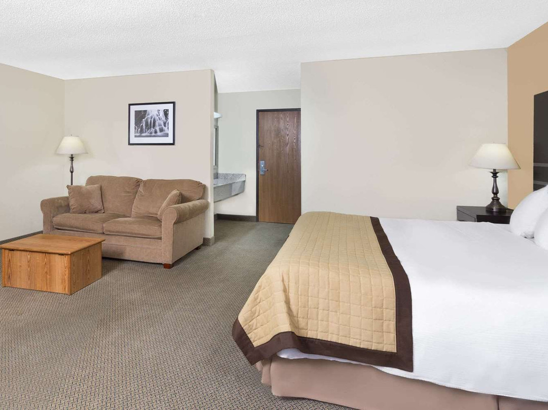 Baymont by Wyndham Green Bay主图