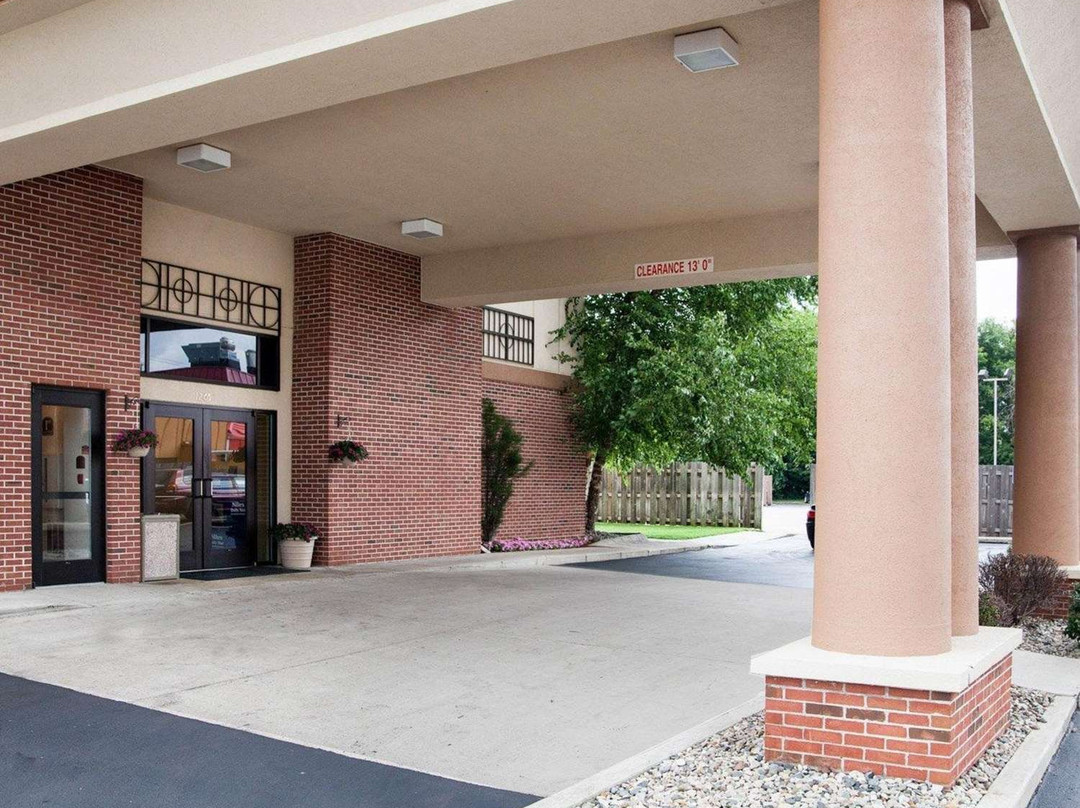 Quality Inn & Suites Niles主图