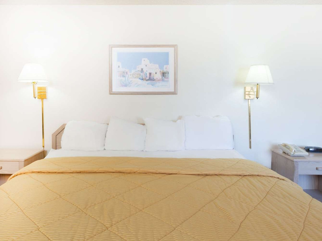 Super 8 by Wyndham Yuma主图