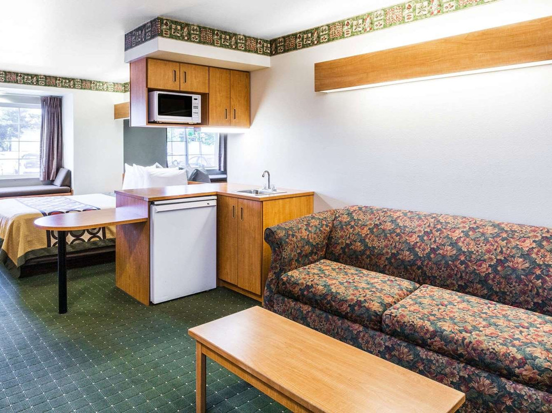 Royal Inn Midvale主图