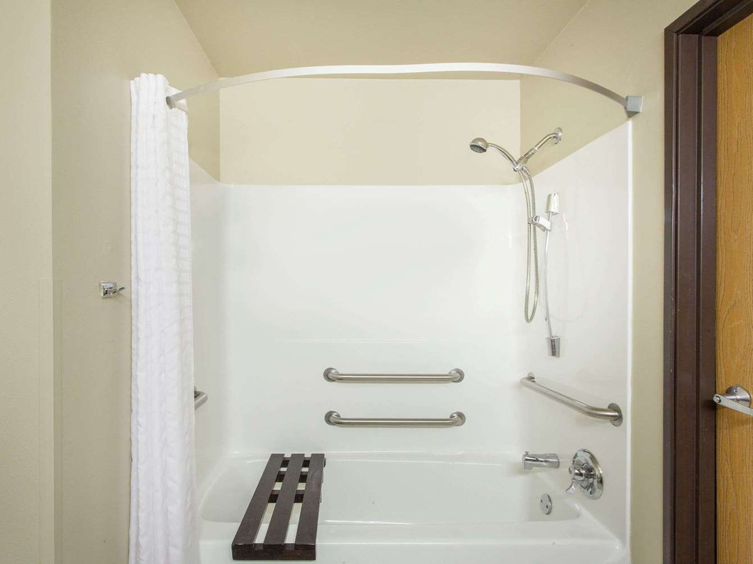 里奇兰兹-克莱普尔山地区温德姆速8酒店主图