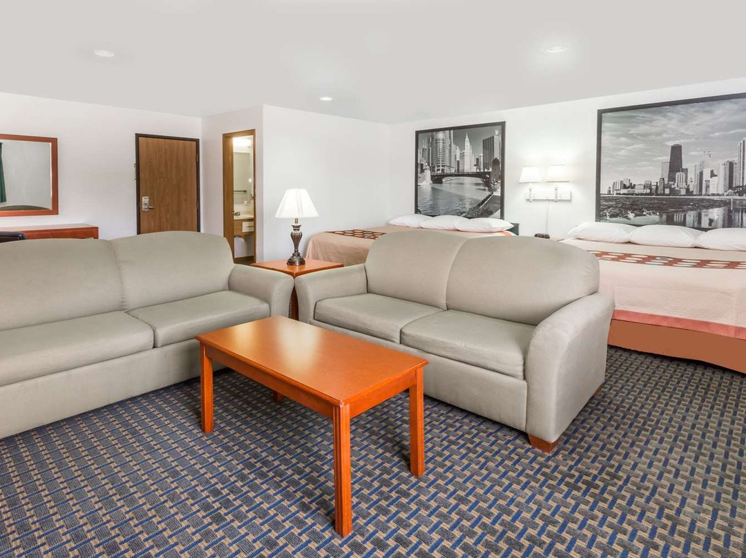 Super 8 by Wyndham Rock Falls Sterling Area主图