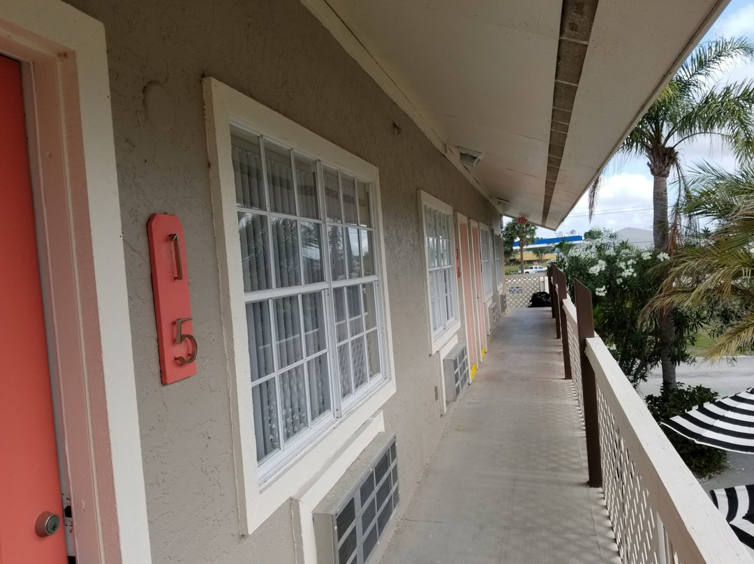 The Palmer Inn and Tennis Center主图