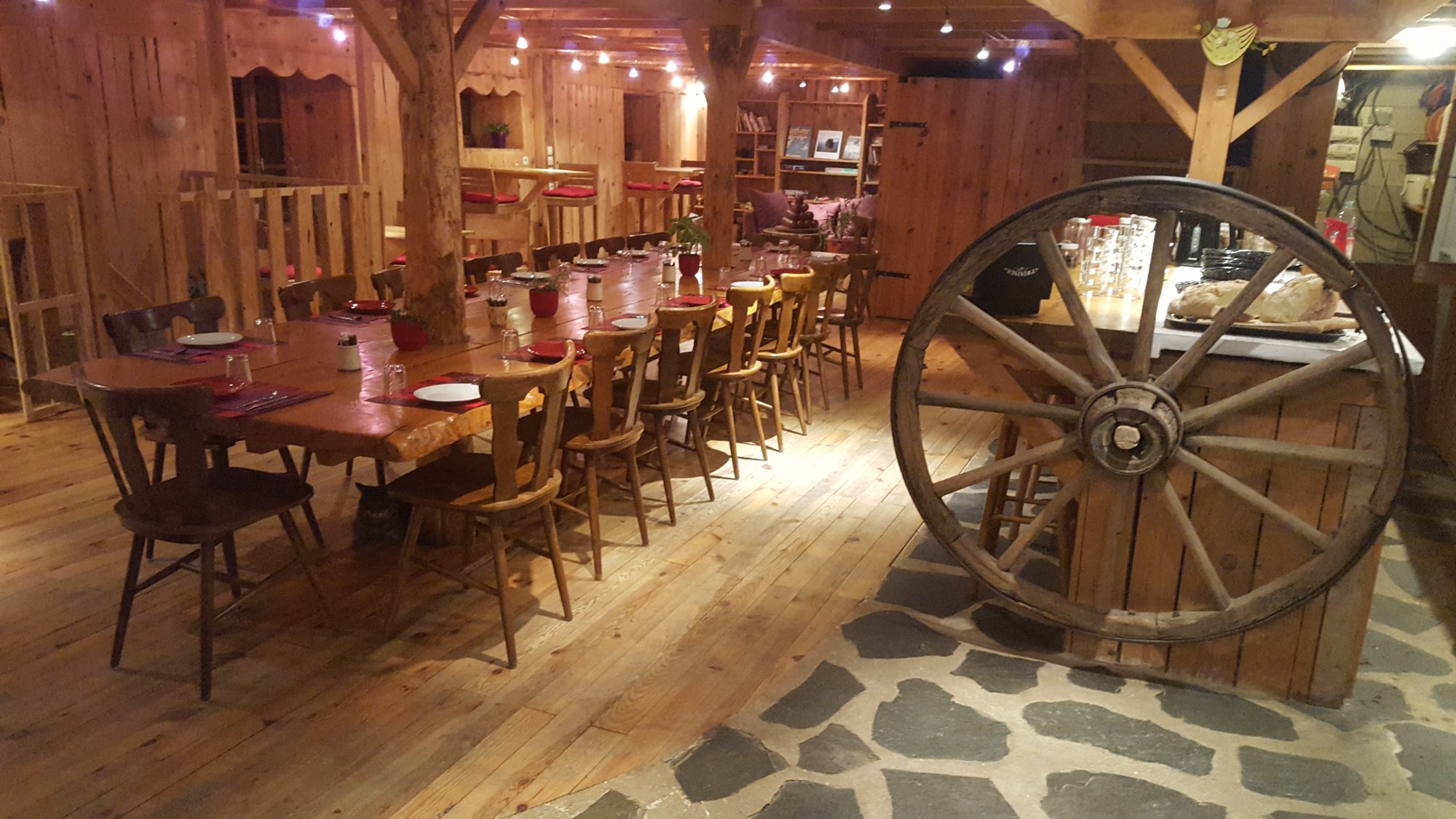 La Bergerie du Plateau-餐饮