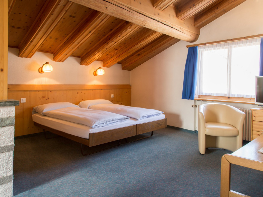 Hotel Weisses Kreuz主图