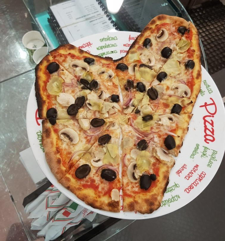 Gelateria Pizzeria Italia