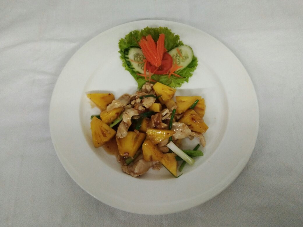 โลคอล สปอร์ต บาร์ แอนด์ พิซเซอเรีย