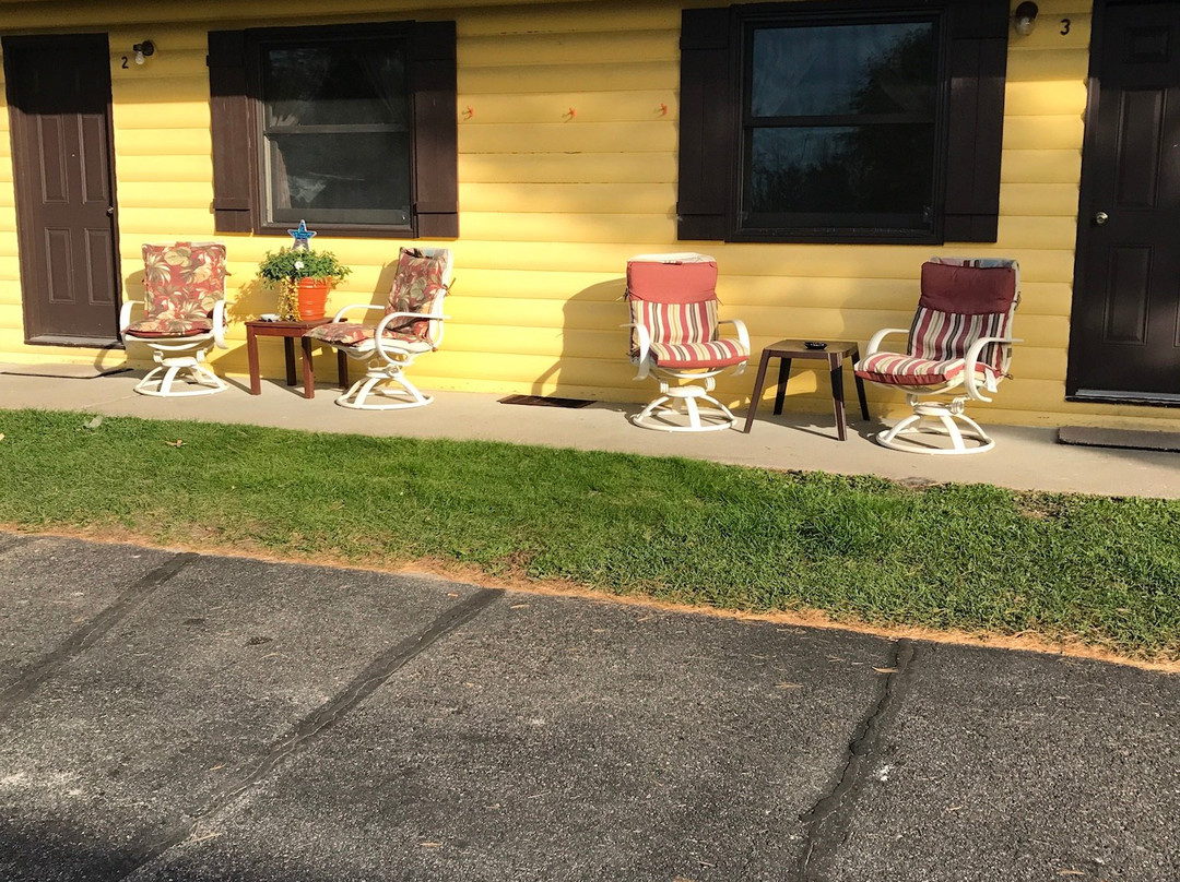 Owls Nest Motel主图