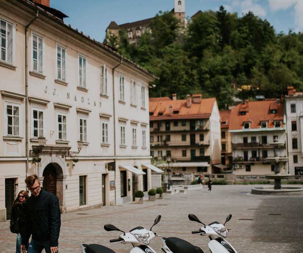 Ljubljana Rent-a-Scooter-卢布尔雅那必去景点
