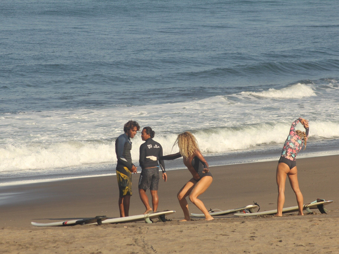 Surf Is Up Bali-Tibubeneng必去景点