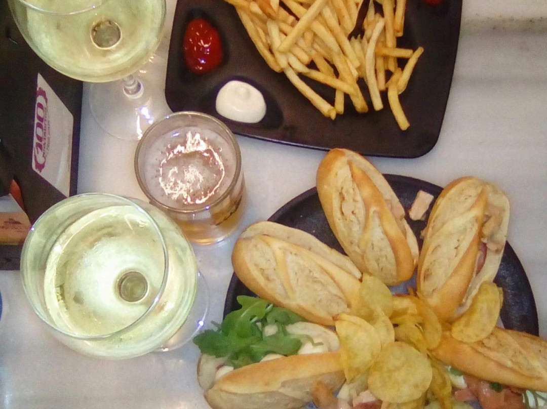 100 Montaditos