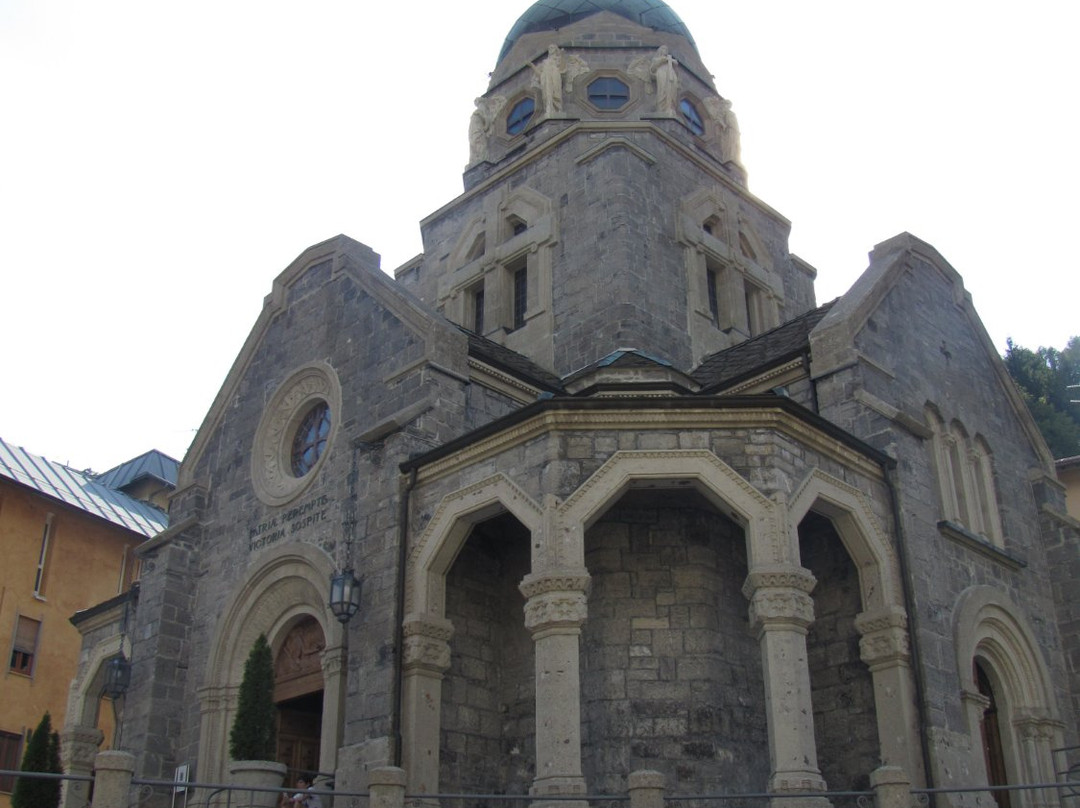 Tempio dei Caduti-圣佩莱格里诺泰尔梅必去景点