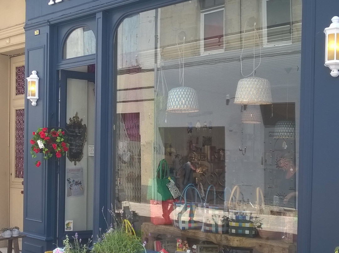 Au Lutin Joyeux-干邑必去景点