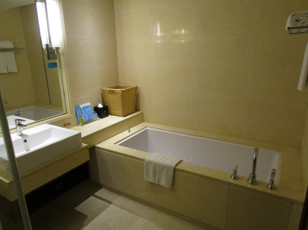 锦江石油大厦主图