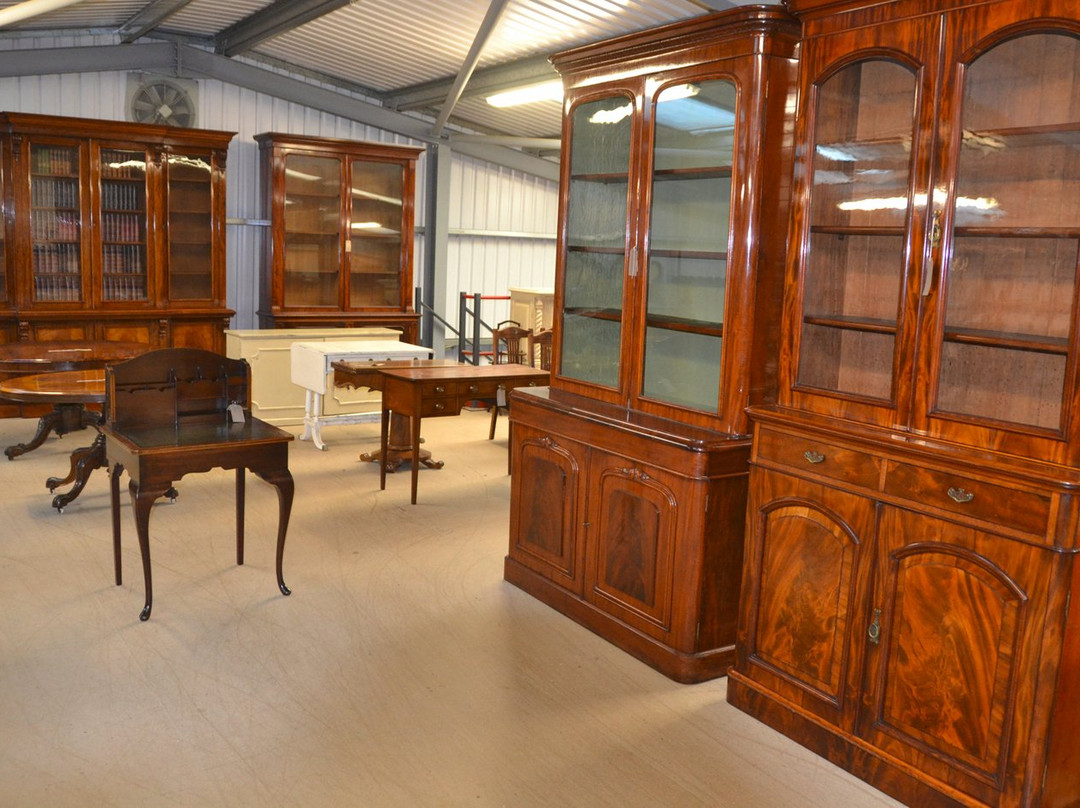 Driscolls Antiques Ltd (Antiques World)景点图片