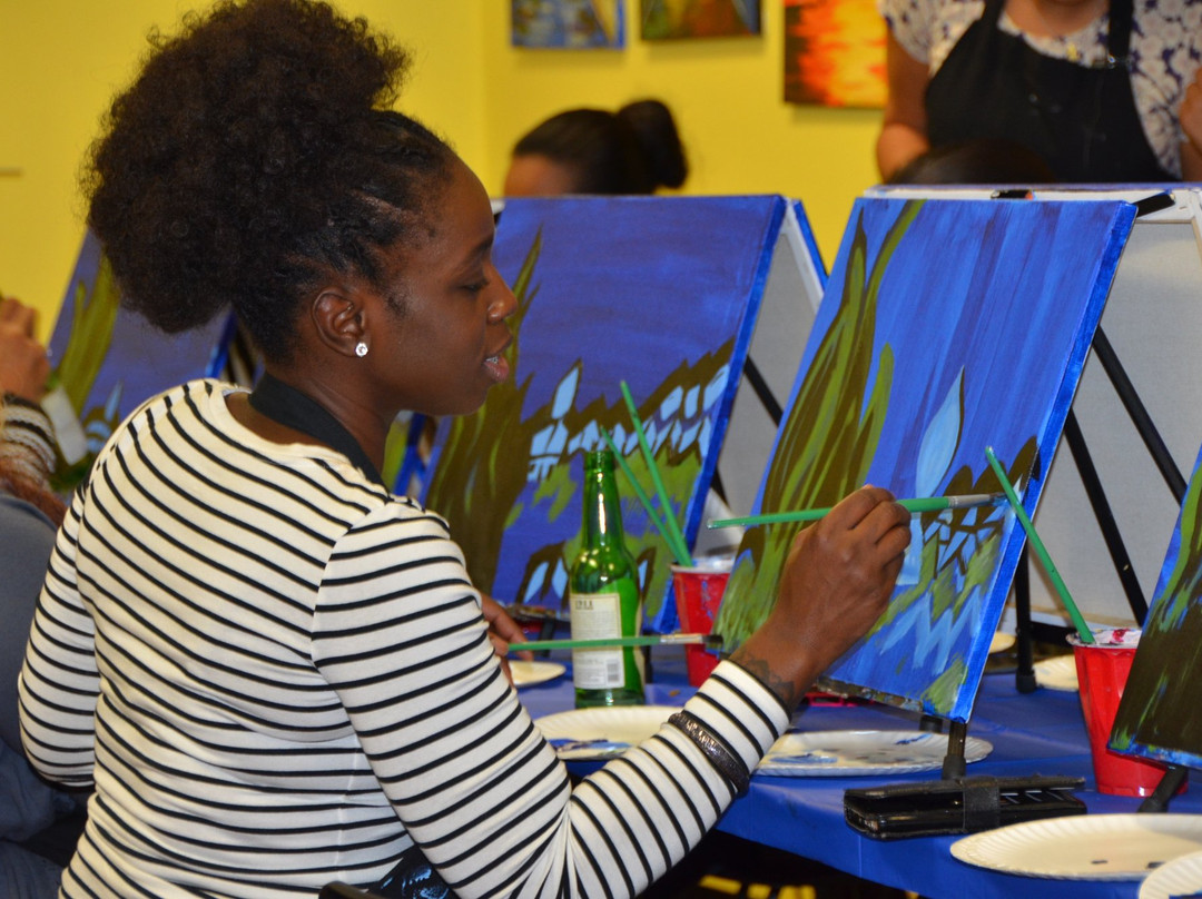 Paint Zone Art Studio景点图片