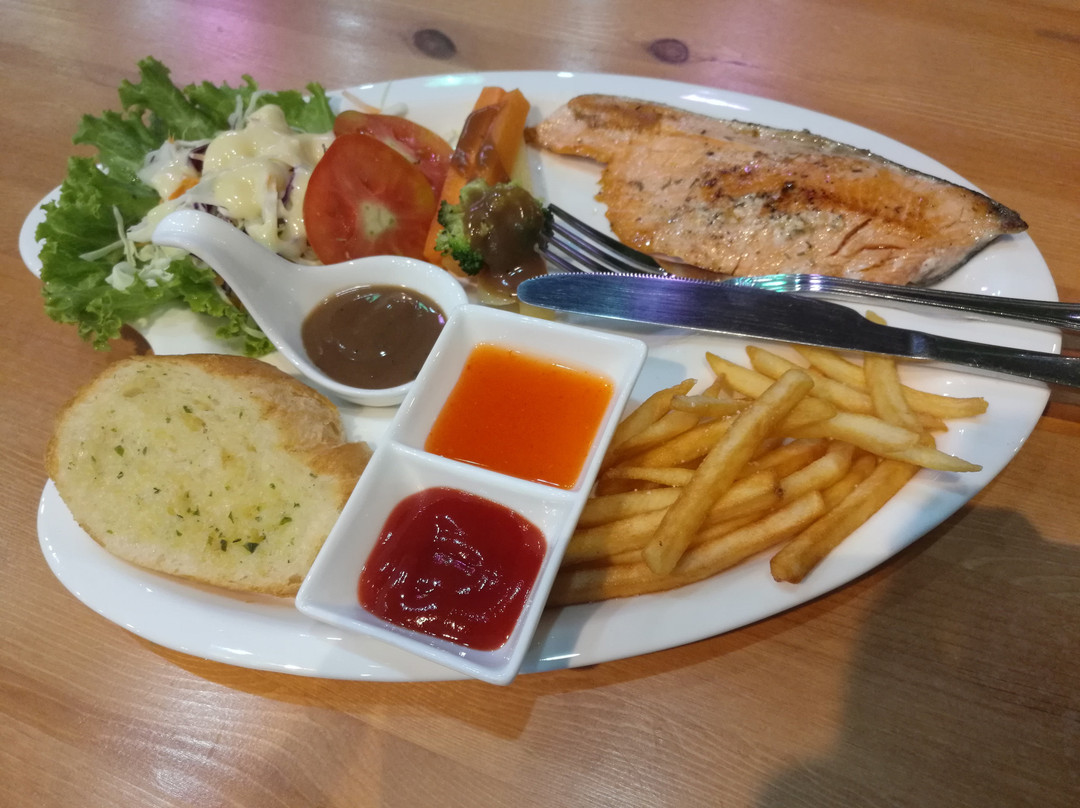 Thap Ma餐馆和美食-Ngaw Cafe